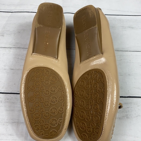Michael Kors Beige Leather Loafers Sz 7.5 - Picture 9 of 10